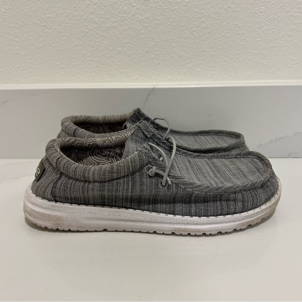 Hey Dude Wally Youth Slip-On Grey Fabric Everyday Streetwear Kids Size 4